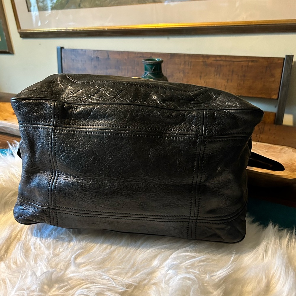 Authentic Alexander McQueen Patent Leather Swagger Handle Bag - Picture 5 of 6